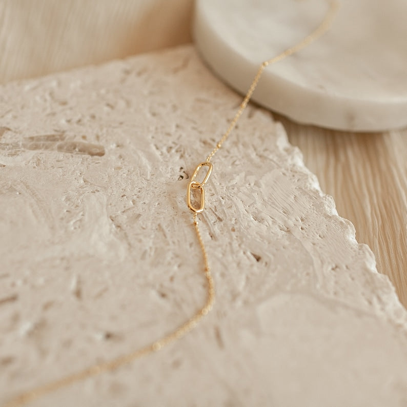 Linked Pendant Necklace by Caitlyn Minimalist