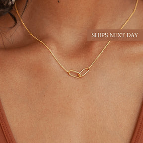 Linked Pendant Necklace by Caitlyn Minimalist