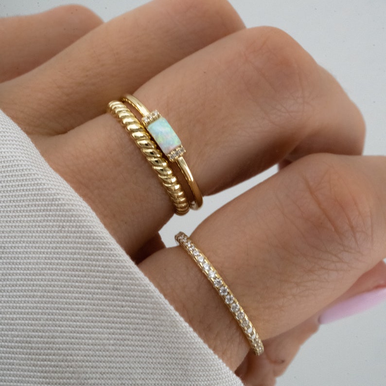 Minimalist Ring