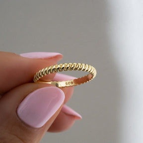 Minimalist Ring