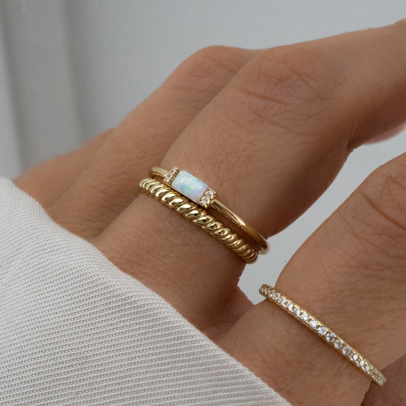 Minimalist Ring