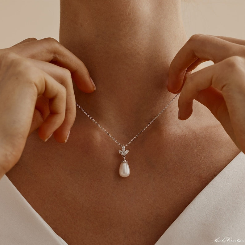 Sterling Silver Freshwater Pearl Diamond Necklace