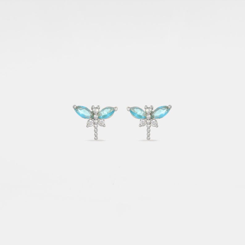 PERIMADE Dainty Dragonfly Stud Earrings