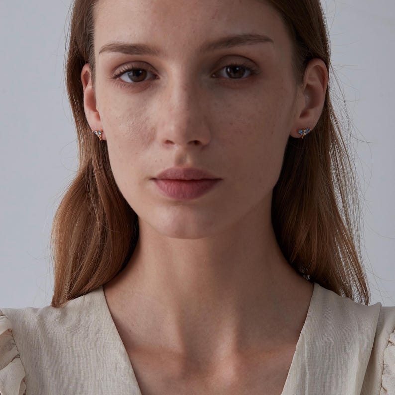 PERIMADE Dainty Dragonfly Stud Earrings