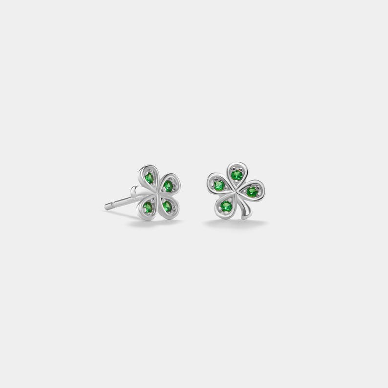 PERIMADE Four Leaf Clover Stud Earrings